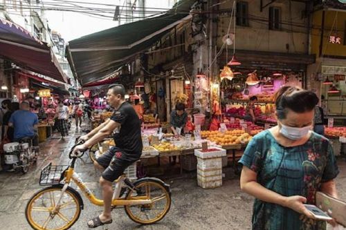 Trung Quốc bất ngờ kêu gọi dân trữ nhu yếu phẩm