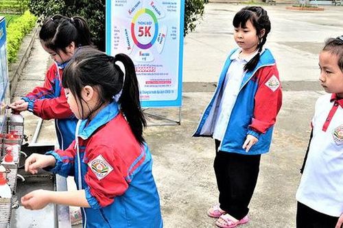 Những lưu ý giúp trẻ đến trường an toàn trong dịch COVID-19