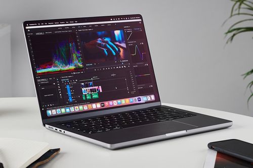 Lý do MacBook không có màn hình cảm ứng, FaceID
