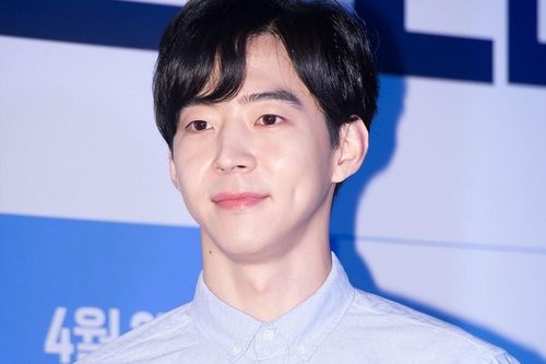Diễn viên Park Yoo Hwan bị bắt