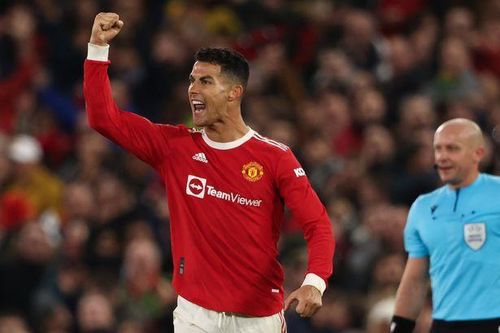 Ronaldo tiếp tục trở thành 'cứu tinh' giúp Man Utd thoát thua