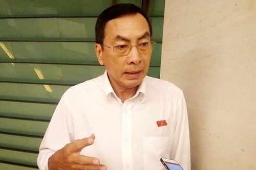 Không nên 'lung lay, rụt rè' trong mua sắm trang thiết bị phòng chống dịch