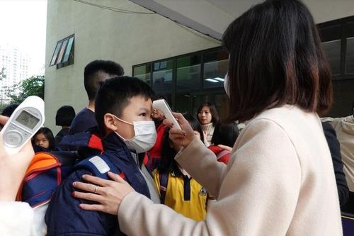 Hàng loạt địa phương lùi kế hoạch cho học sinh đến trường do Covid-19 diễn biến phức tạp