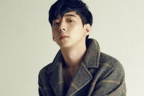 Diễn viên Park Yoo Hwan - em trai Park Yoochun bị bắt vì hút cần sa