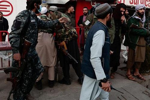 Tấn công đẫm máu vào bệnh viện ở Afghanistan, hàng chục người thiệt mạng