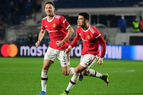 Ronaldo chói sáng giúp MU thoát thua Atalanta
