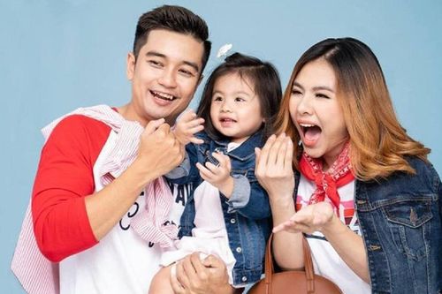 Không chỉ Vân Trang, những gia đình sao Việt này cũng hạnh phúc đón song thai