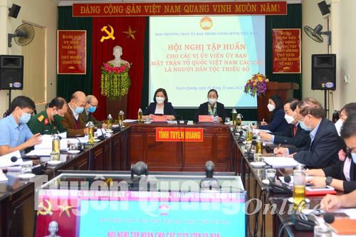 Tập huấn công tác dân tộc của MTTQ