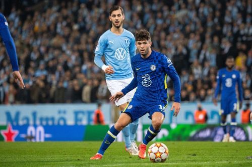 Chelsea thắng đội cuối bảng, tiến sát vòng knock-out Champions League