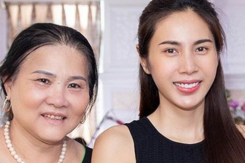 Thủy Tiên, Diệp Lâm Anh và nhiều người đẹp showbiz Việt thân thiết với mẹ chồng ra sao?