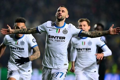 Inter Milan tiến sát vòng 16 đội Champions League
