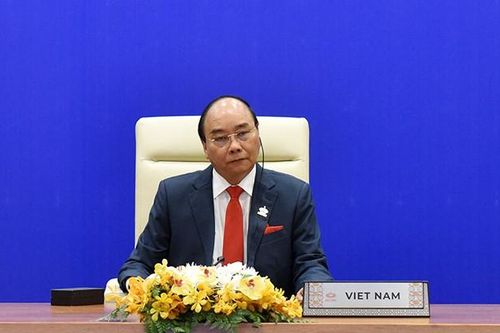 Chủ tịch nước Nguyễn Xuân Phúc dự Tuần lễ cấp cao APEC lần thứ 28