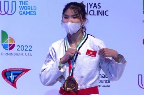 Tuyển Jiu-Jitsu Việt Nam giành huy chương vàng đầu tiên tại giải Vô địch Thế giới 2021