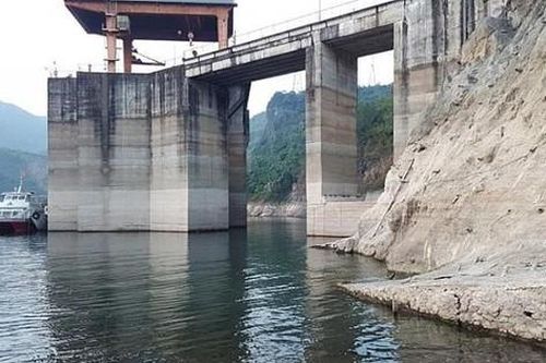 Thủy điện Hòa Bình thiếu hụt 1,2 tỷ m3 nước