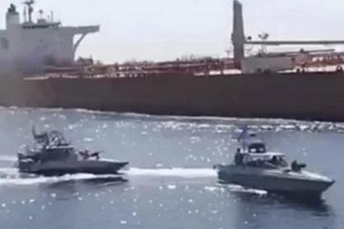 Bộ Ngoại giao xác nhận Iran thu giữ tàu chở dầu mang cờ Việt Nam