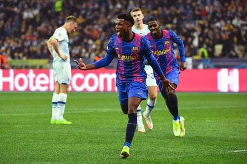 Fati trở lại để giải cứu Barca
