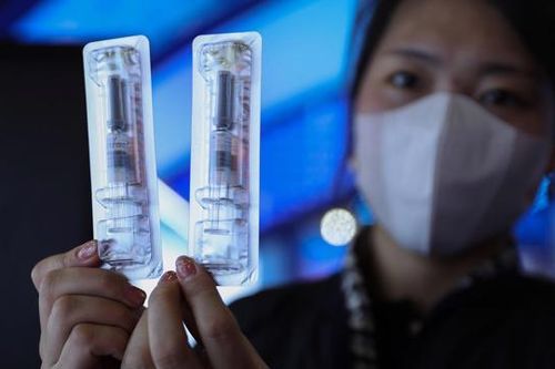 Vaccine Covid-19 thành bệ phóng cho dược phẩm Trung Quốc phủ sóng toàn cầu