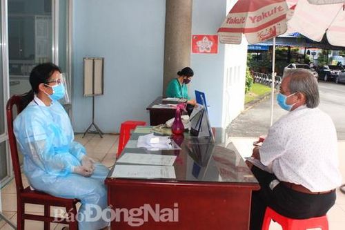Sáng 4-11: Thêm 944 ca mắc Covid-19 mới