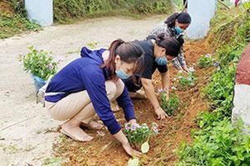 Văn Lãng: Sôi nổi các phong trào thi đua hướng về ngày hội lớnTin khácPhát huy truyền thống đoàn kết, quyết tâm xây dựng tỉnh Lạng Sơn phát triển nhanh, bền vữngLập thành tích chào mừng kỷ niệm 190 năm thành lập tỉnh: Điểm nhấn từ phong trào thi đua đặc b
