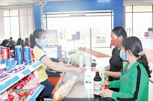 Duy trì hoạt động thương mại, góp phần thực hiện 'mục tiêu kép'