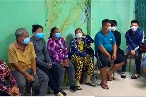 Làm rõ các nhóm đối tượng thu tiền trái phép tại các điểm đỗ xe
