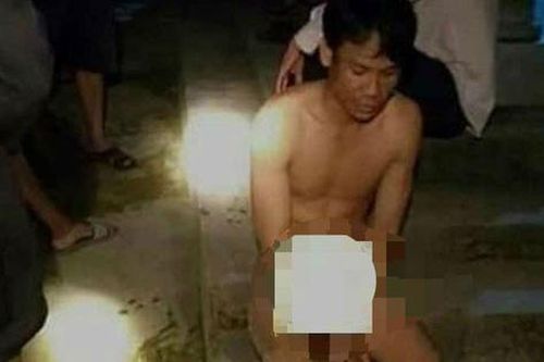 Những tên trộm bị bắt vì lý do hài hước (6): Dùng chiêu thức 'khỏa thân' để chôm đồ, tiện tay sàm sỡ cả nữ gia chủ