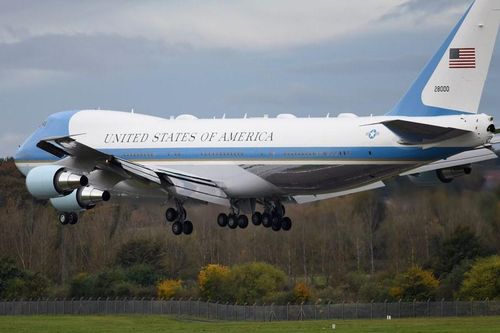Phái đoàn đi châu Âu của ông Biden có người mắc Covid-19