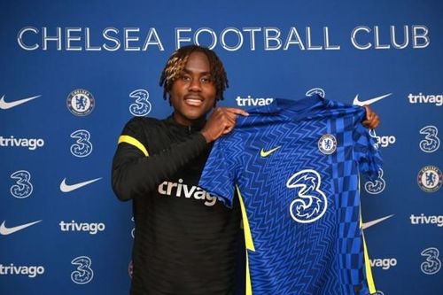 Chelsea chính thức gia hạn hợp đồng với Trevoh Chalobah đến năm 2026