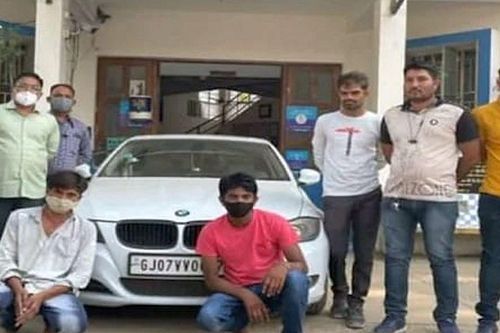 Bán trà mà tậu được BMW, cảnh sát điều tra 'tòi' ra sự thật