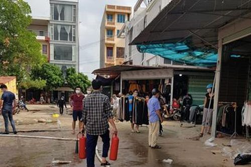 Cháy Trung tâm thương mại HDB ở Bắc Giang