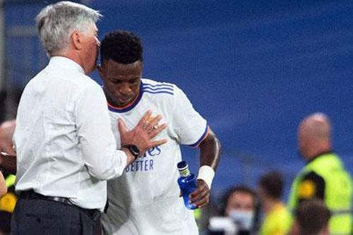 Vinicius khởi đầu tốt hơn cả Messi và Ronaldo