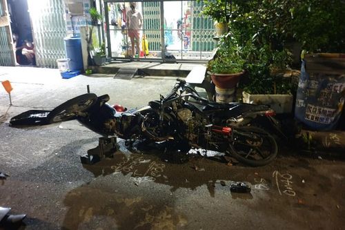 Nửa đêm nghe tiếng động lớn, người dân vội chạy ra xem phát hiện đôi nam nữ chết thảm