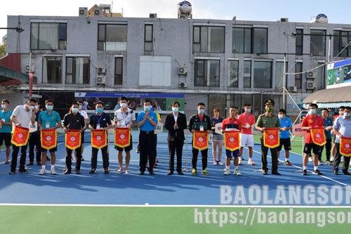 Khai mạc thi đấu môn Quần vợt Đại hội Thể dục Thể thao tỉnh lần thứ IXTin khácPhát huy truyền thống đoàn kết, quyết tâm xây dựng tỉnh Lạng Sơn phát triển nhanh, bền vữngLập thành tích chào mừng kỷ niệm 190 năm thành lập tỉnh: Điểm nhấn từ phong trào thi đ