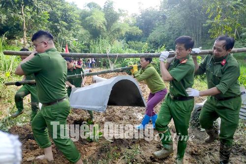 Tăng tốc lắp đặt kênh mương đúc sẵn