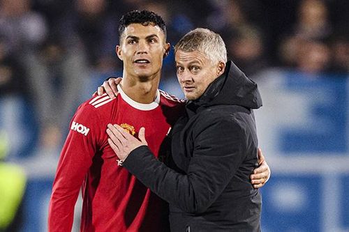 Tin MU 6/11: Cavani lỡ hẹn với derby Manchester, MU xác định rõ vai trò của Ronaldo.
