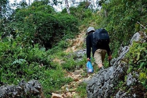 Thầy giáo 10 năm gieo chữ ở vùng khó Pờ Chừ Lủng