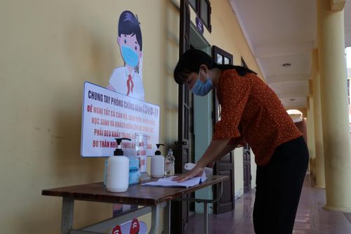 Nhiều trường học tại Hà Nội chuẩn bị kỹ để đón học sinh trở lại ngày 8/11
