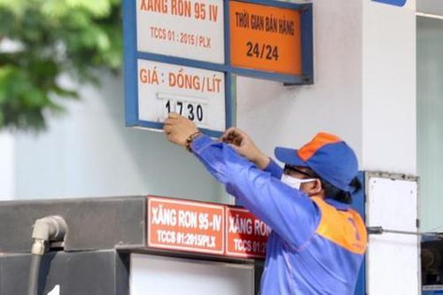 Giá xăng dầu tăng đến hơn 52% nhưng vẫn thấp hơn mức tăng của thế giới