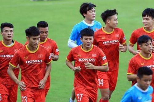 Thầy Park đưa Hồ Thanh Minh tập luyện cùng đội tuyển quốc gia