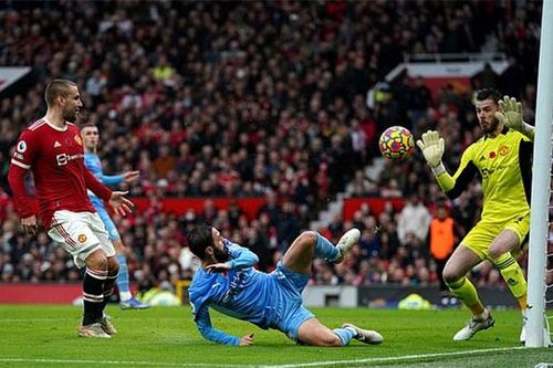 Quỷ đỏ thua toàn diện, ghế của Solskjaer lại lung lay