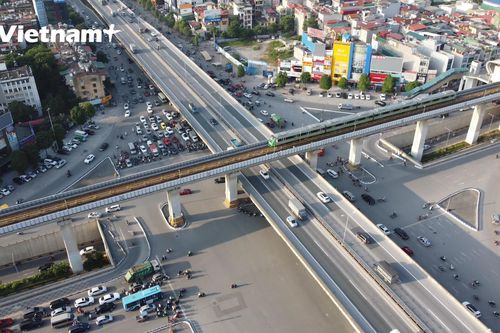 Những hành khách đầu tiên của tuyến đường sắt Cát Linh-Hà Đông nói gì?