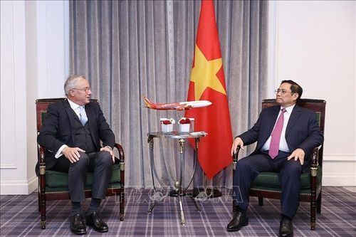 Thủ tướng Phạm Minh Chính tiếp một số doanh nghiệp, tập đoàn lớn của Pháp