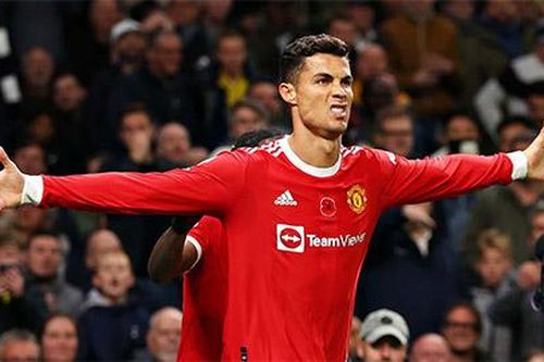 Guardiola: '75 tuổi Ronaldo vẫn sẽ ghi bàn'