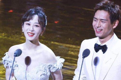 Phủ nhận yêu đương nhưng Dương Tử lại được 'bạn trai tin đồn' làm điều đặc biệt 4 năm liên tiếp