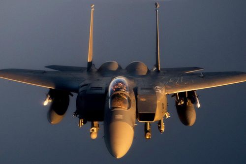 F-15E Strike Eagle Mỹ áp sát biên giới Ukraine giữa lúc miền Đông căng thẳng