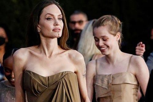Mẹ con Angelina Jolie đang thổi bùng xu hướng mới