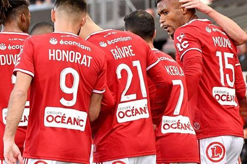 Soi kèo nhà cái Lorient vs Brest. Nhận định, dự đoán bóng đá Pháp (21h00, 7/11)