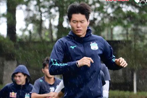 Ngoại binh HAGL ra mắt ngày hội quân, cựu cầu thủ Viettel gia nhập Sài Gòn