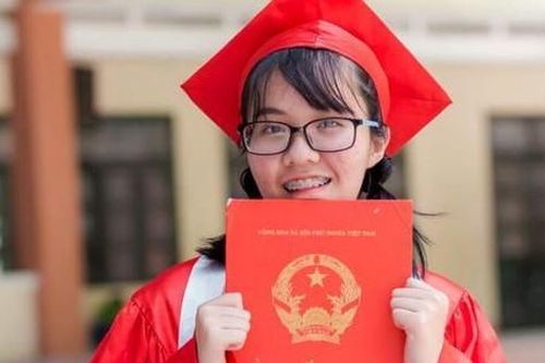 Ước mơ trở thành bác sĩ thú y của cô bạn thủ khoa