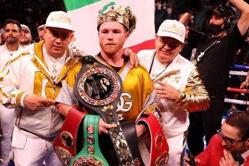 Hạ knock-out Caleb Plant, Canelo Alvarez thành nhà vô địch tuyệt đối hạng siêu trung